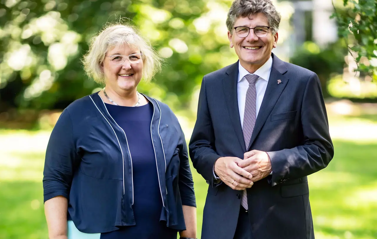 Antrittsbesuch von Landesbischof Ernst-Wilhelm Gohl bei Landesbischöfin Heike Springhardt Landesbischöfin Prof. Dr. Heike Springhart und Landesbischof Ernst-Wilhelm Gohl.