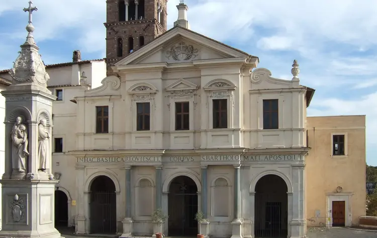 Die Basilica di San Bartolomeo auf der Tiberinsel in Rom.