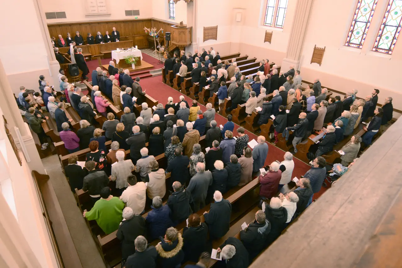 Der Festgottesdienst fand in der Kirche von Valentigney statt, da die Kirche St. Martin in Montbéliard derzeit renoviert wird.