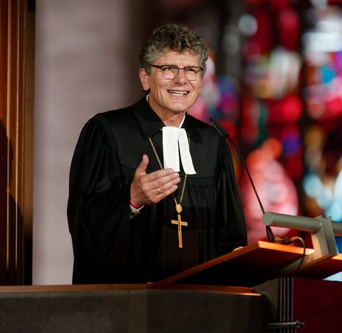 Gottesdienst und Festakt zur Verabschiedung von Landesbischof Frank Otfried July und Amtseinführung von Ernst-Wilhelm Gohl.