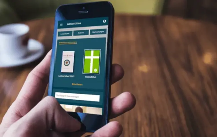 Konfirmanden- und Jugendgruppen gesucht, die für die KonApp einen Impulsfilm zu einem Glaubensthema drehen