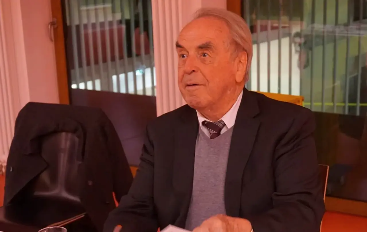 Der Theologe Jürgen Moltmann wird am 8. April 95 Jahre alt.