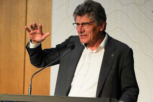 Landesbischof Ernst-Wilhelm Gohl bei 50 Jahre Christliche Medieninitiative pro