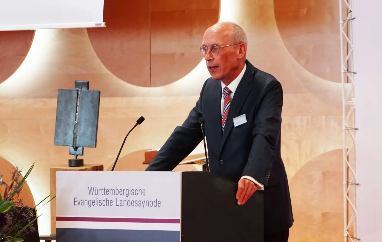 Dr. Michael Frisch, Rechtsdezernent des Oberkirchenrat.