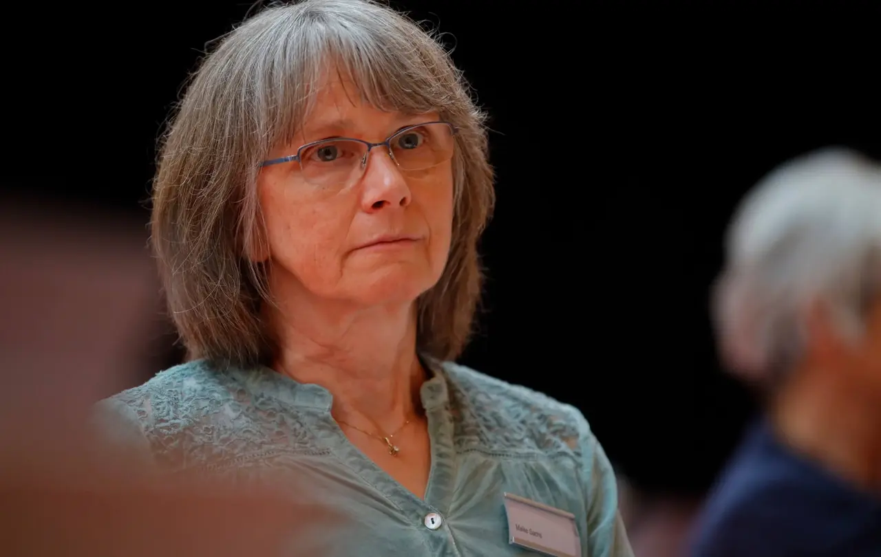 Maike Sachs spricht für den Gesprächskreis „Lebendige Gemeinde"