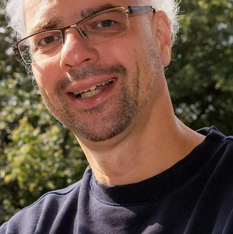 Pfarrer Adrian Rölle.