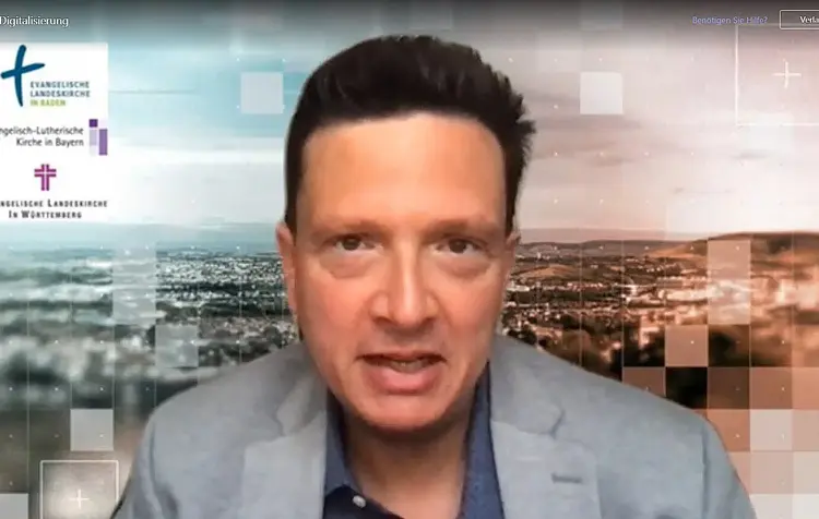 Prof. Dr. Holger Sievert machte in seinem Vortrag Gemeinden Mut, auf den guten Erfahrungen mit Online-Gottesdiensten aufzubauen.