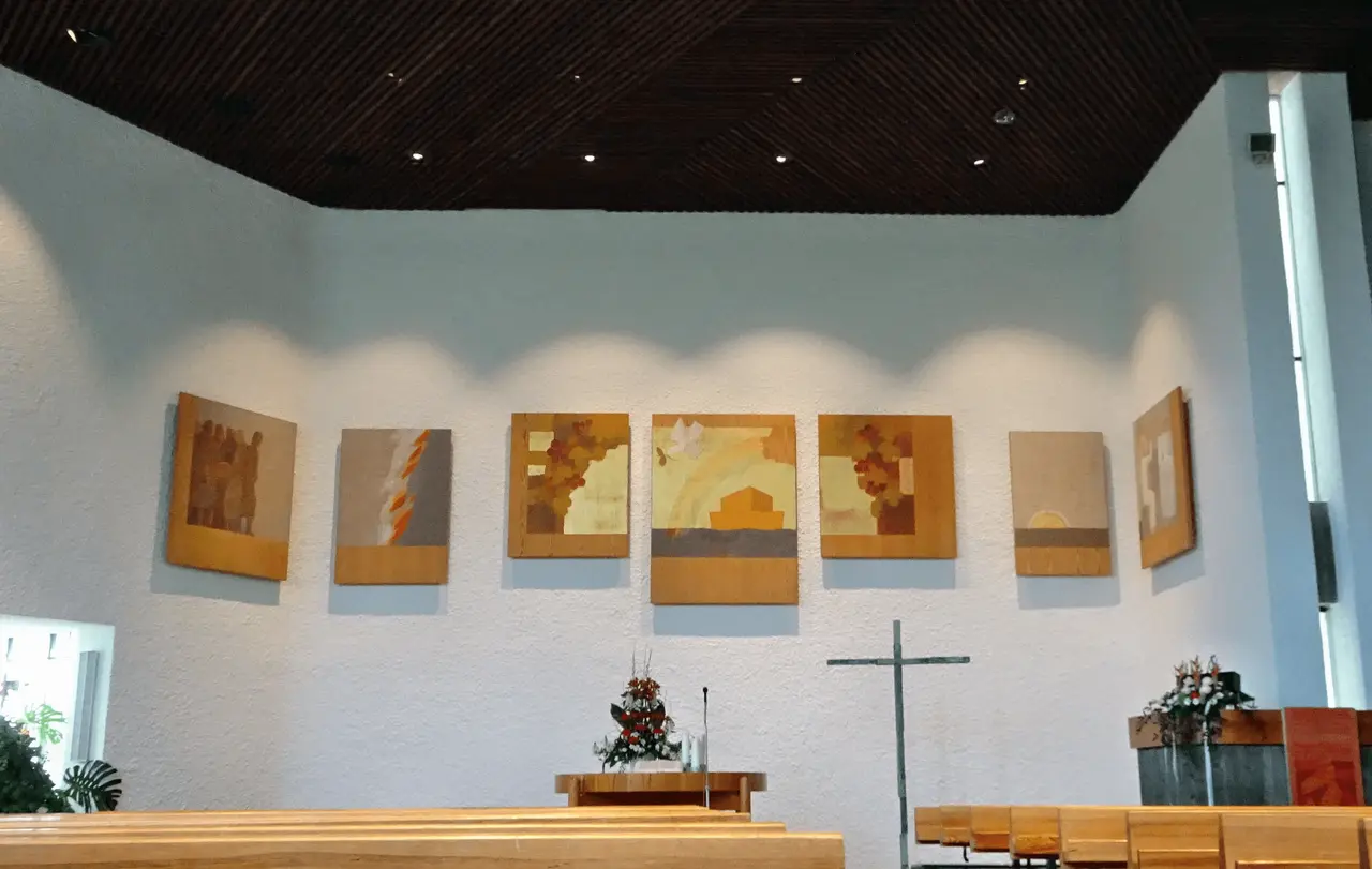 Die Lampen in der Gartenstadtkirchengemeinde in Stuttgart-Untertürkheim wurden im Gemeindesaal, im Kindergarten und in der Kirche durch LEDs ersetzt.