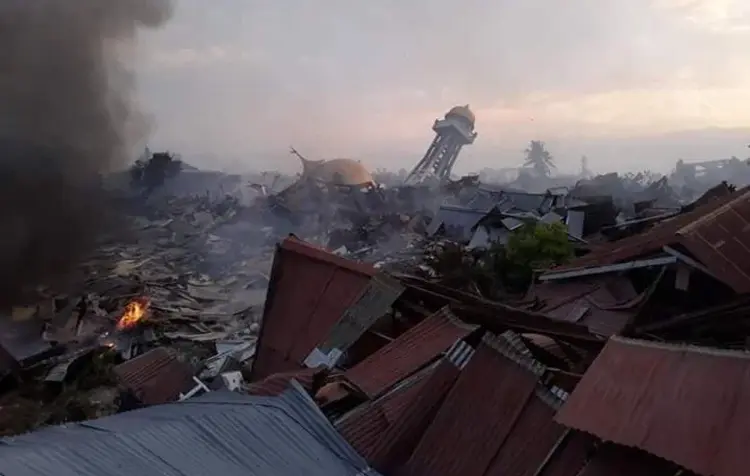 Pure Verwüstung: Sulawesi nach dem Tsunami