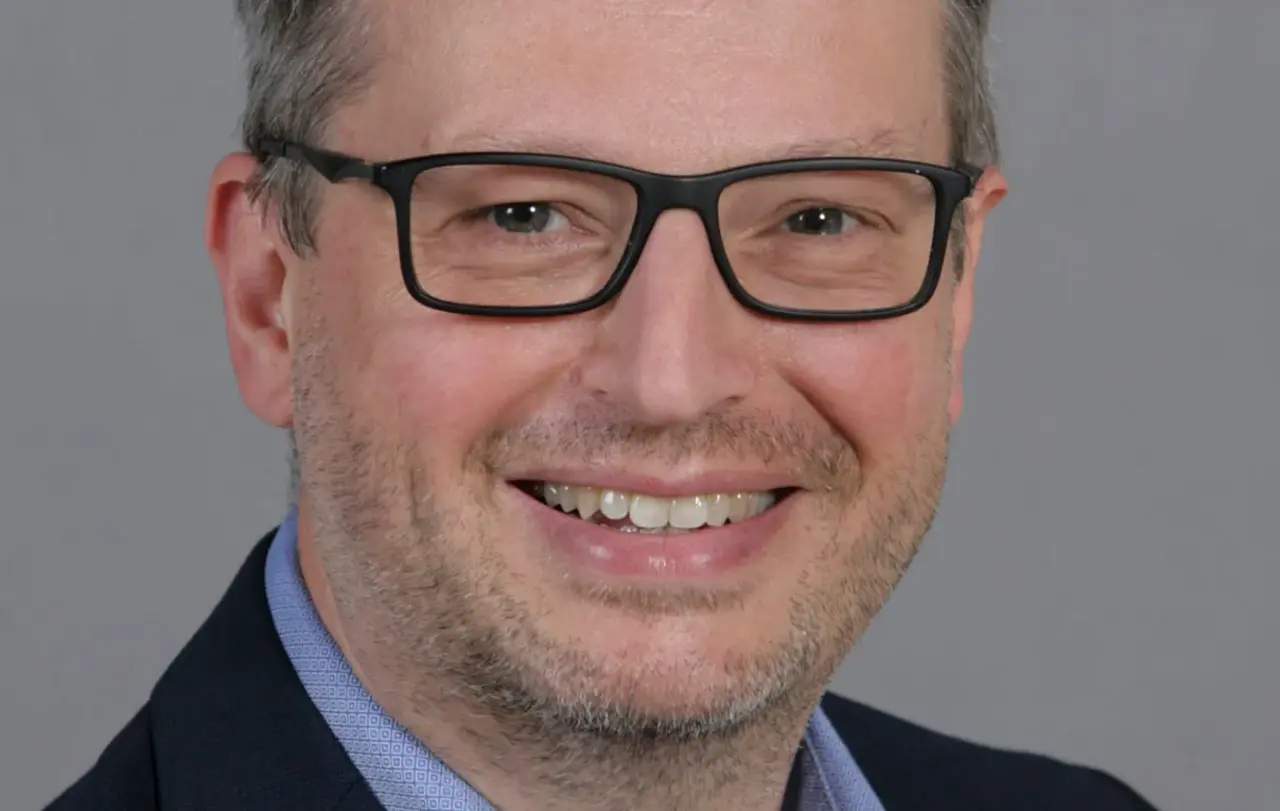 Pfarrer Joachim Ruopp ist zu Tübingens neuem Schuldekan gewählt worden. Wann er das Amt antreten wird, steht noch nicht fest.