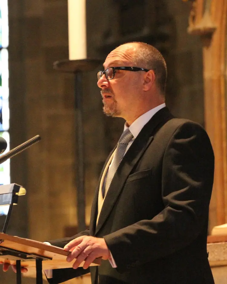 Dekan Professor Dr. Michael Tilly bei seiner Laudatio.