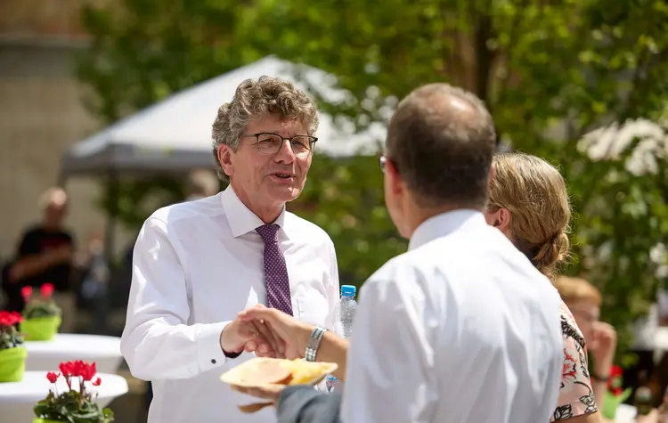 220724gs00 Gottesdienst und Festakt zur Verabschiedung von Landesbischof Frank Otfried July und Amtseinführung von Ernst-Wilhelm Gohl.