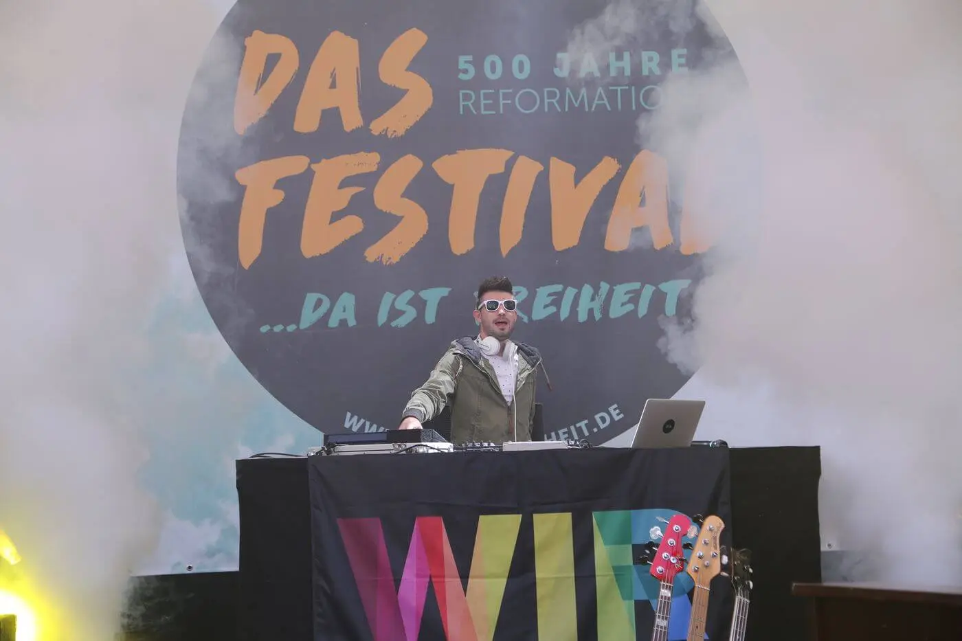 DJ Faith macht Stimmung am Samstagvormittag.