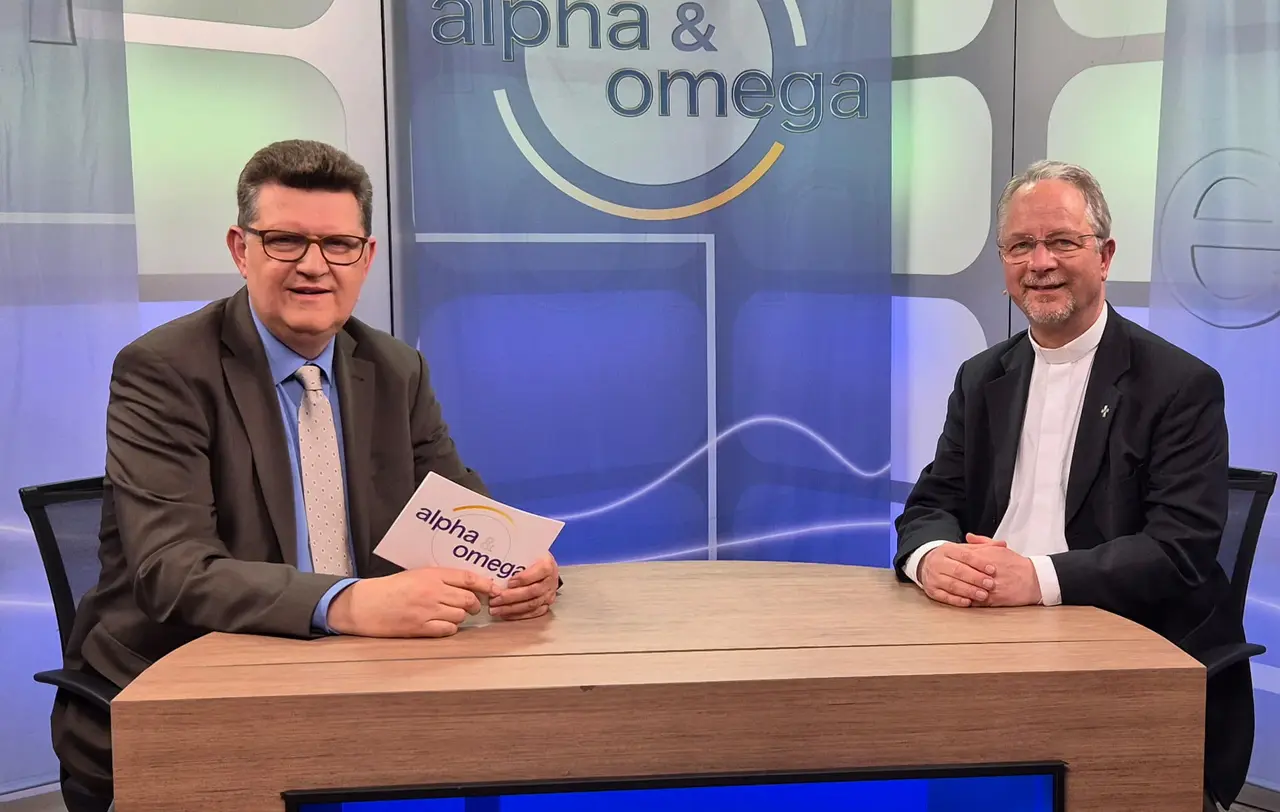 Christian Turrey im Gespräch mit Vitus von Waldburg-Zeil_Alpha & Omega "Alpha & Omega"-Moderator Christian Turrey (links) im Gespräch mit Vitus von Waldburg-Zeil (rechts)