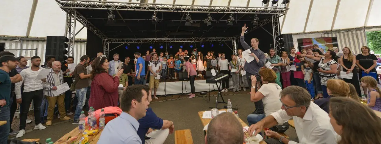 Der One-World-Chor in Aktion.