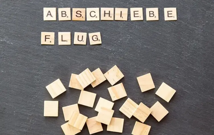 Kein Urlaubsflug: Eine bislang in einer Wohngruppe der Diakonie-Stiftung Tragwerk in Kirchheim/Teck lebende 14-jährige Serbin wurde gemeinsam mit ihrer Mutter abgeschoben.