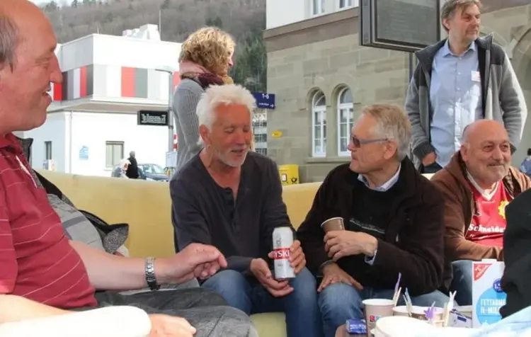 „Aufbruch Quartier“ in Horb will mit sogenannten  „Flanschen“ Begegnungen zwischen Menschen schaffen, die sich sonst nicht begegnen würden.