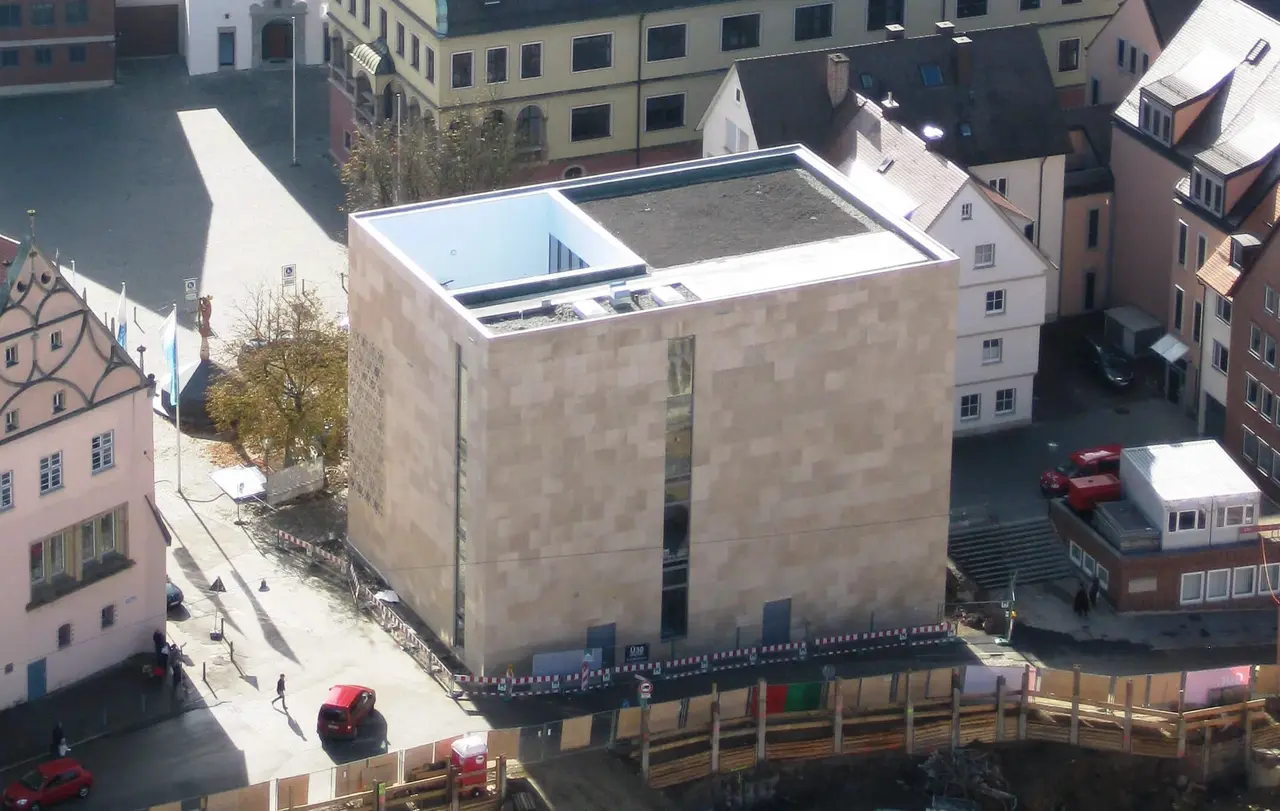 Die Synagoge in Ulm, auf die am 5. Juni 2021 ein Brandanschlag verübt wurde (Archivbild).