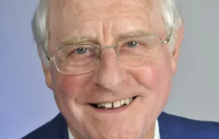 Der frühere württembergische Landesbischof Eberhardt Renz wird 85 Jahre alt.