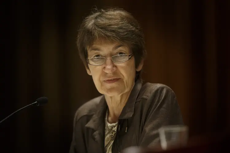 Dr. Christel Hausding