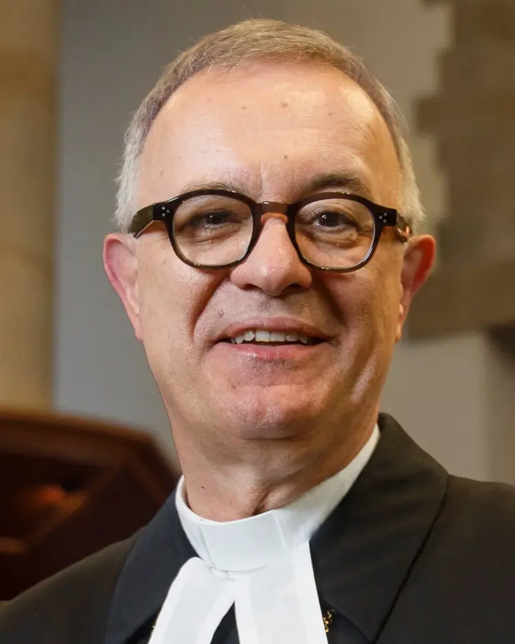 Landesbischof Dr. h. c. Frank Otfried July.