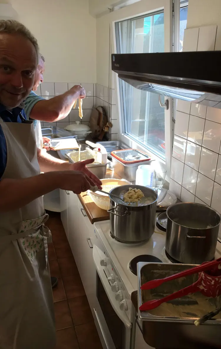 In der Küche des Gemeindehauses.