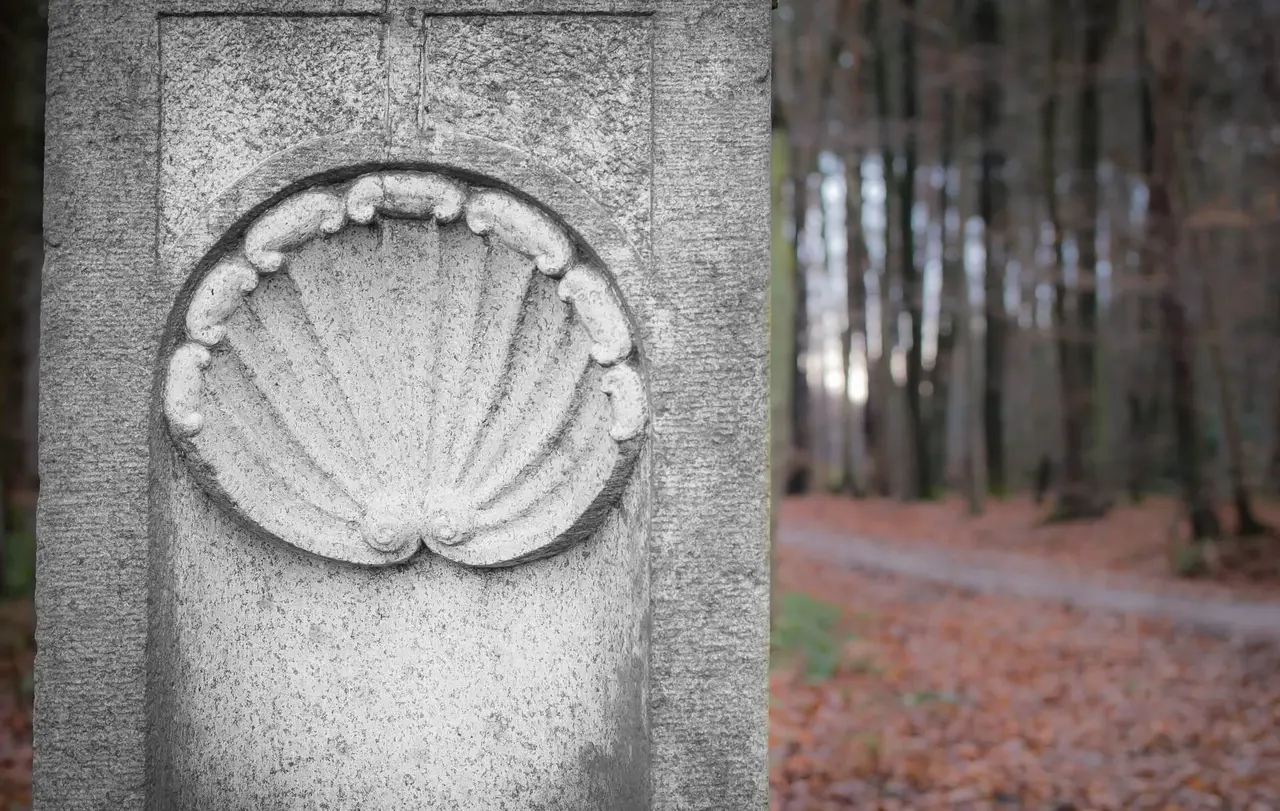 Die vier großen Kirchen in Baden-Württemberg präsentieren sich auf der Tourismusmesse „CMT“ gemeinsam an einem Stand. Im Mittelpunkt steht das Pilgern.