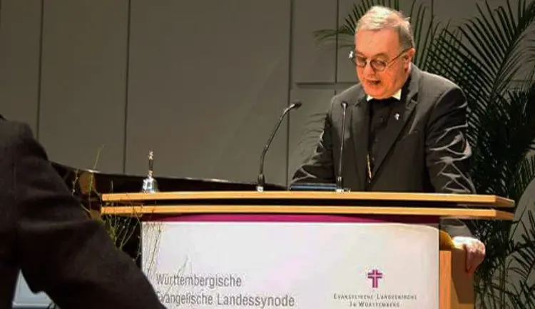 Landesbischof July eröffnet die Synode
