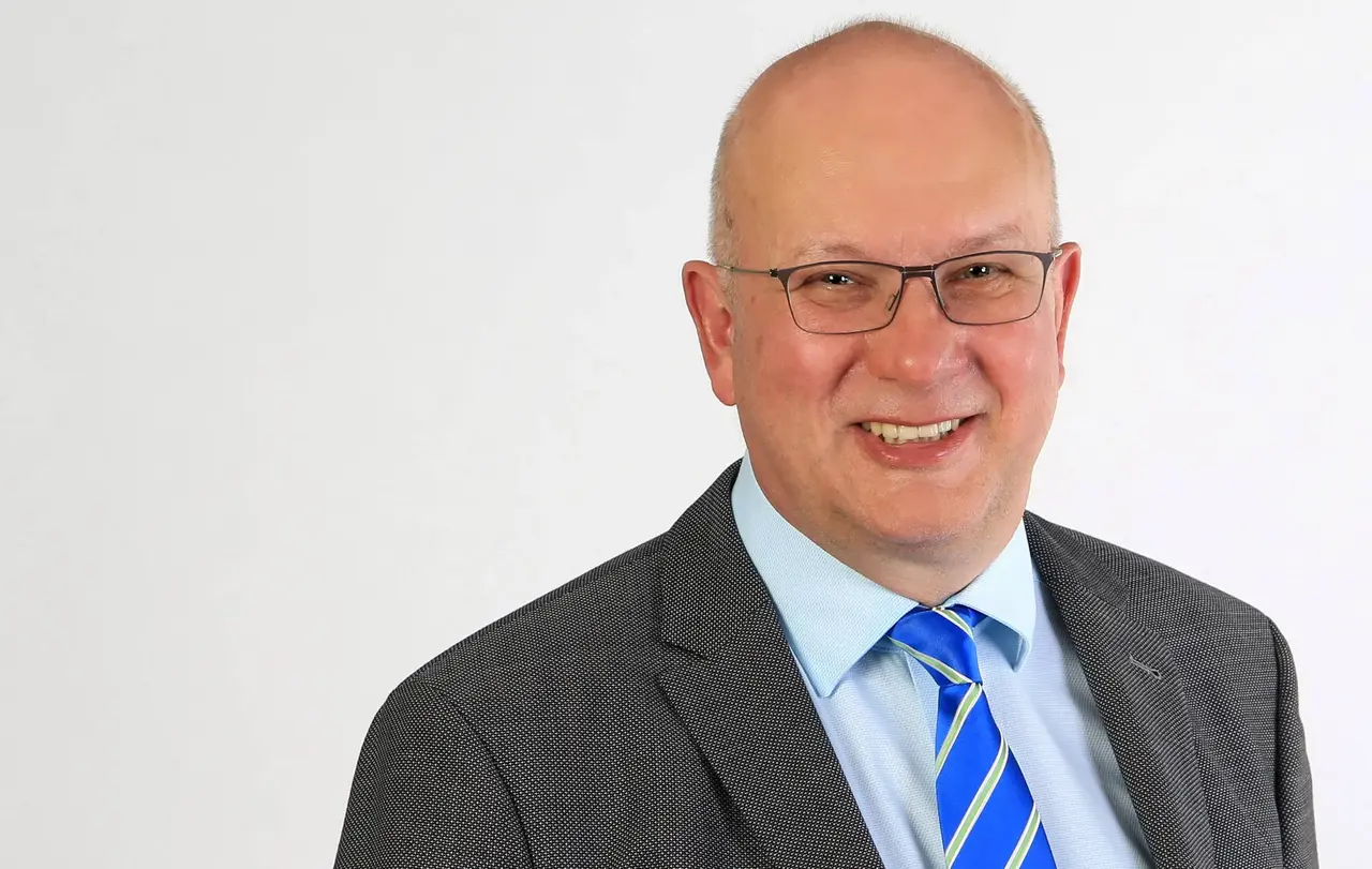 Für Andreas Lorenz ist es wichtig, dass Kinder und Jugendliche im Religionsunterricht lernen, mit weltanschaulicher Vielfalt umzugehen.