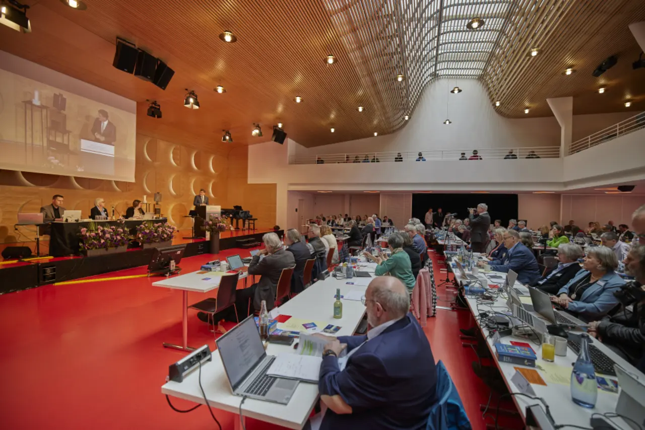 Frühjahrstagung der Württembergischen ev. Landessynode im Hospitalhof.