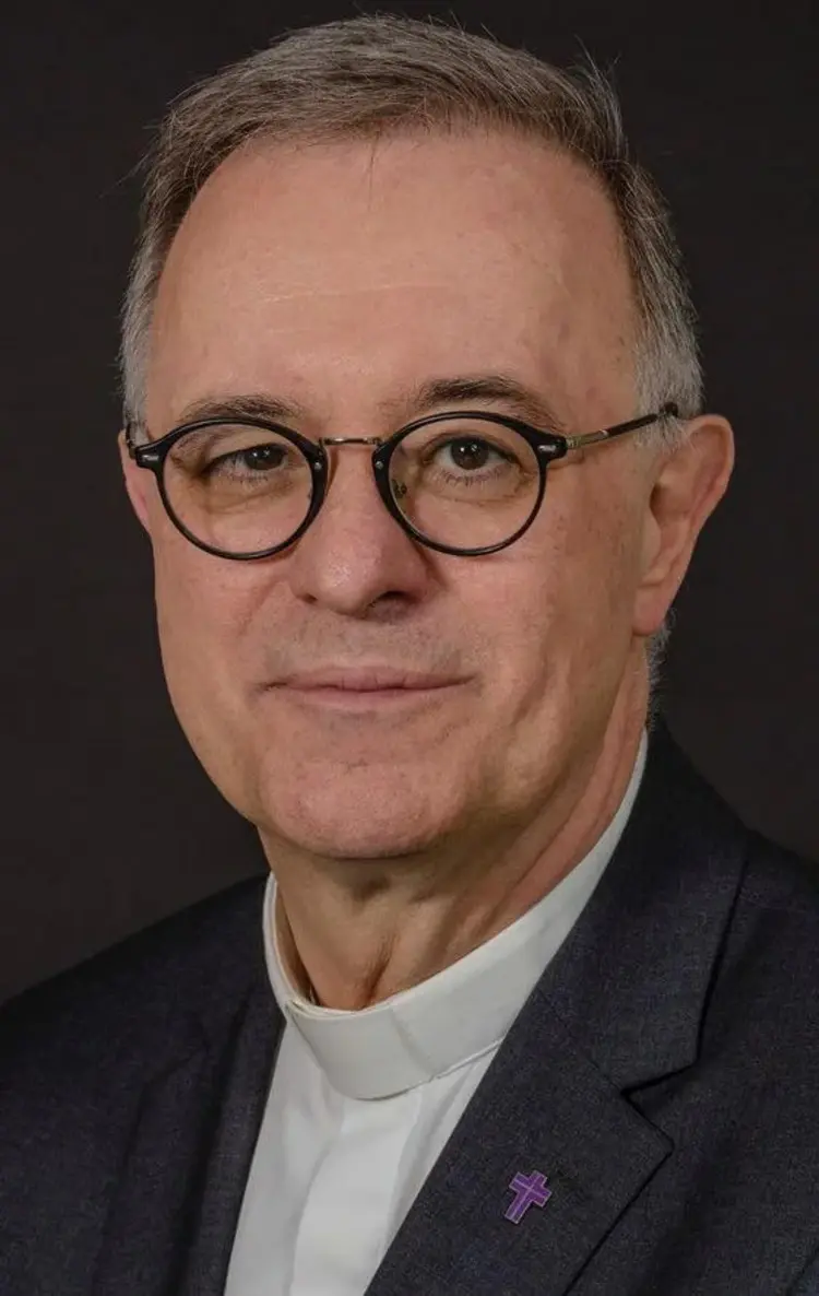 Landesbischof Dr. h. c. Frank Otfried July „Es ist noch Zeit, etwas von dem zurück zu geben, was wir bekommen haben", betonte July in Magdeburg.