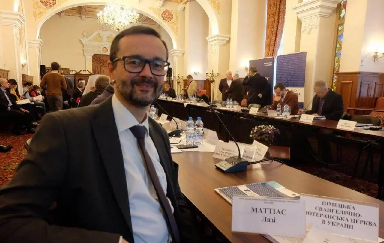 Pfarrer Matthias Lasi leitet seit Juli 2018 die Gemeinde.