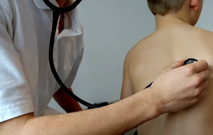 Durch ihre Handlungsempfehlungen will die württembergische Landeskirche in der Corona-Krise dazu beitragen, dass die medizinischen Ressourcen für Corona-Infizierte ausreichen (Symbolbild).