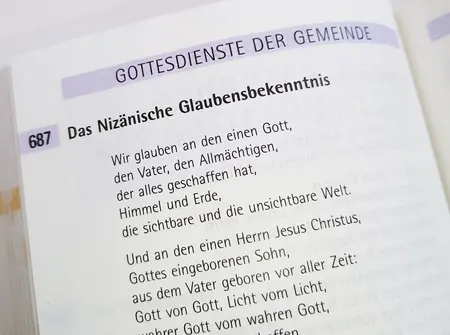 Das nizänische Glaubensbekenntnis findet sich auch im Evangelischen Gesangbuch.