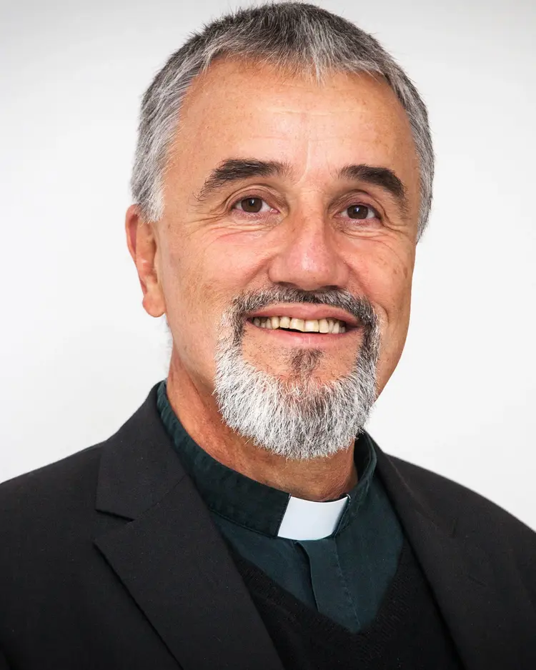 Weihbischof Thomas Maria Renz hält die Predigt im Gottesdienst.