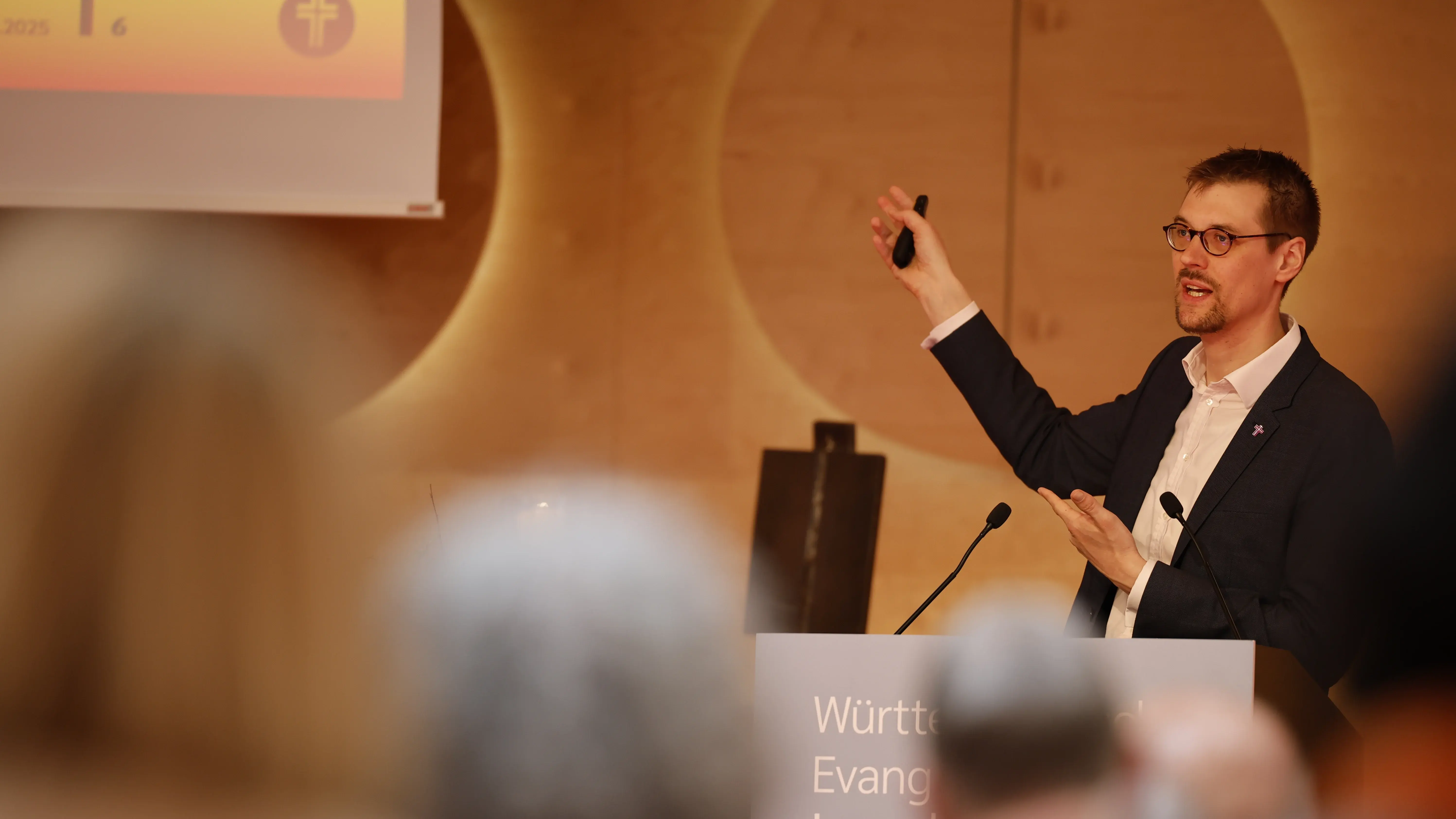 Finanzdezernent Oberkirchenrat Dr. Fabian Peters