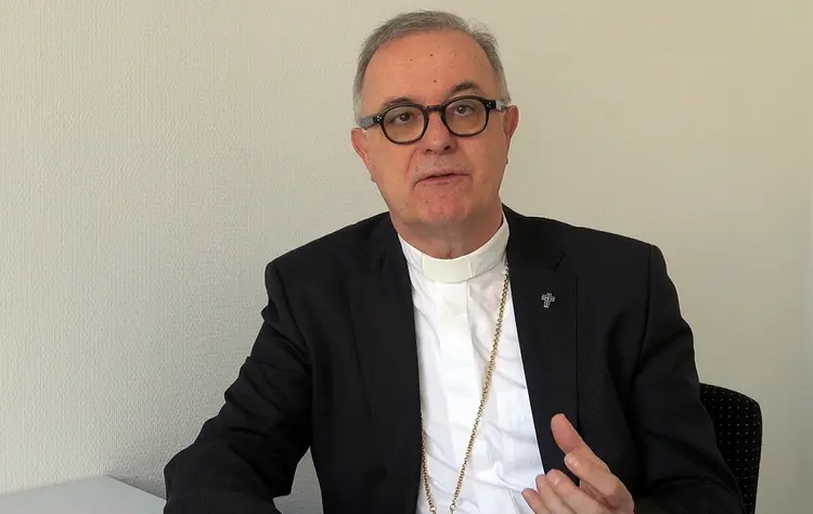 Landesbischof Dr. h. c. Frank Otfried July.