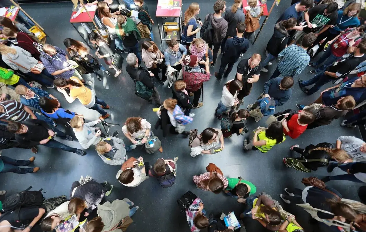 Younify zieht junge Leute an. Ein Event, das ermutigen und inspirieren soll.