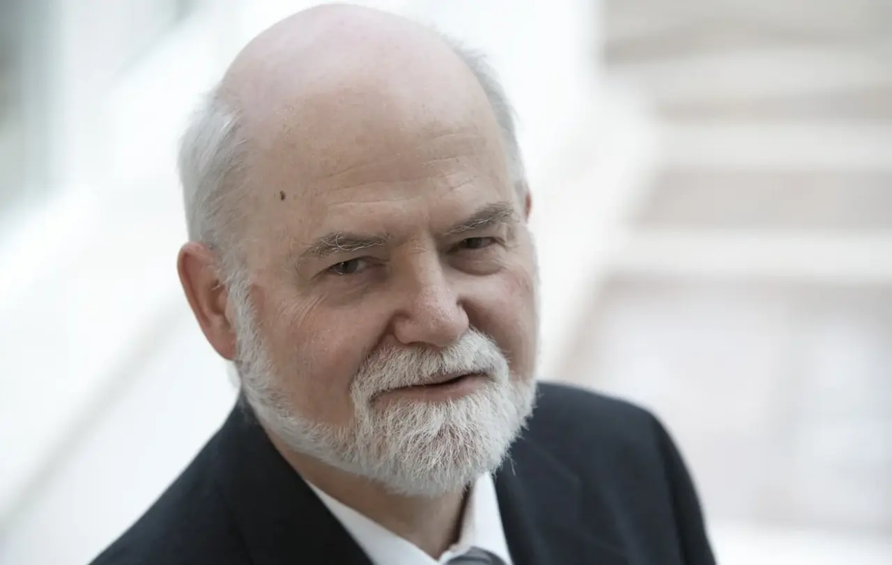 Auch im Ruhestand ist Paul Dieterich noch aktiv: neben vielen Predigtdiensten ist er Vorsitzender des württembergischen Nothilfevereins für notleidende Menschen und Autor.