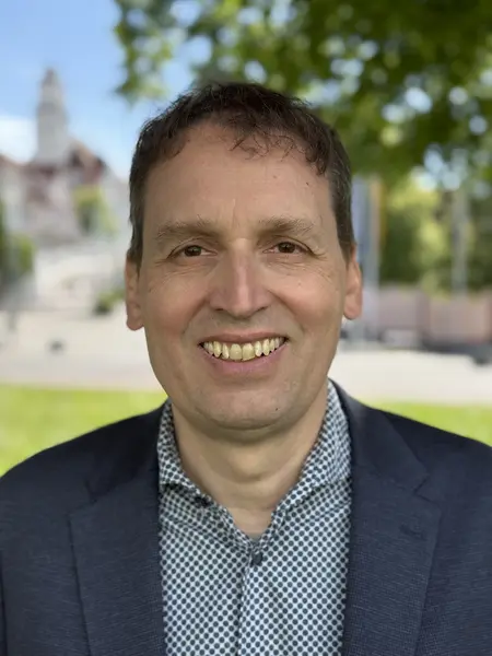 Dr. Joachim Kummer Dr. Joachim Kummer