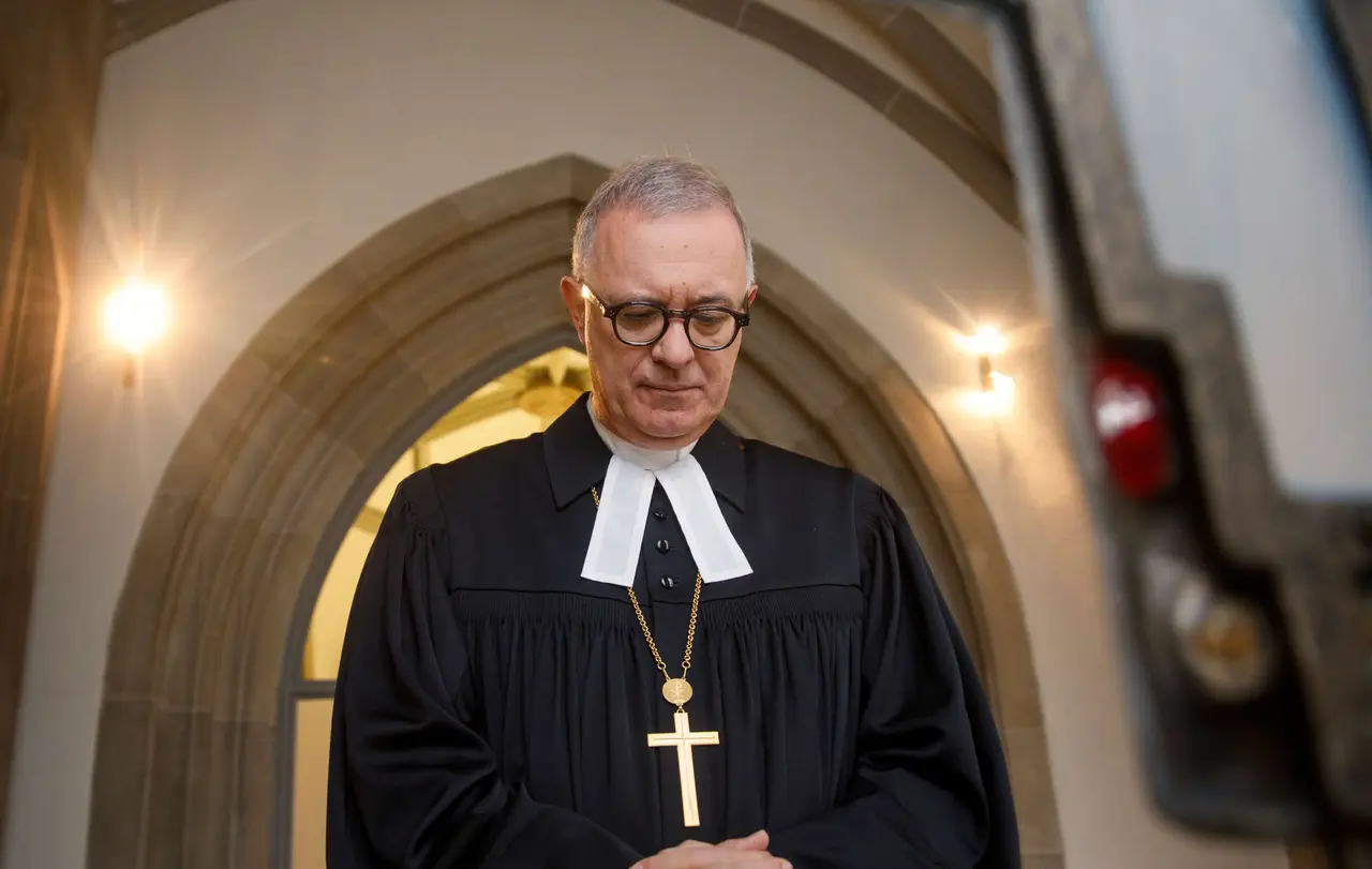 Landesbischof Dr. h. c. Frank Otfried July sprach in seiner Karfreitagspredigt darüber, wie Karfreitag den Kreislauf der Gewalt durchbricht.