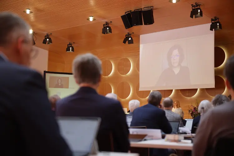 Pfarrerin Ines Fischer, Ev. Gemeinde Deutscher Sprache in Jerusalem Pfarrerin Ines Fischer, Ev. Gemeinde Deutscher Sprache in Jerusalem