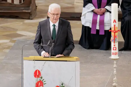 Ministerpraesident Winfried Kretschmann Gedenkgottesdienst Zwiefalten 1.8.25 Ministerpräsident Winfried Kretschmann