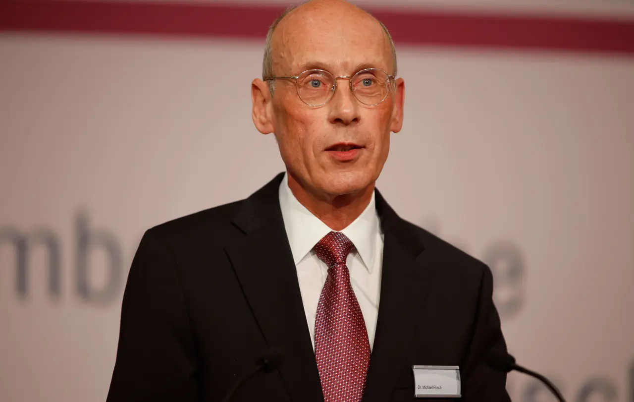 Rechtsdezernent Dr. Michael Frisch.