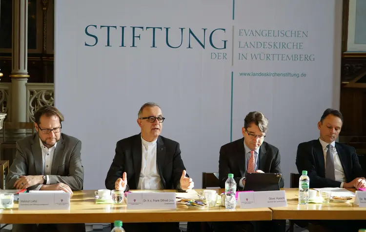 Pressekonferenz zum 10-jährigen Bestehen der Landeskirchenstiftung