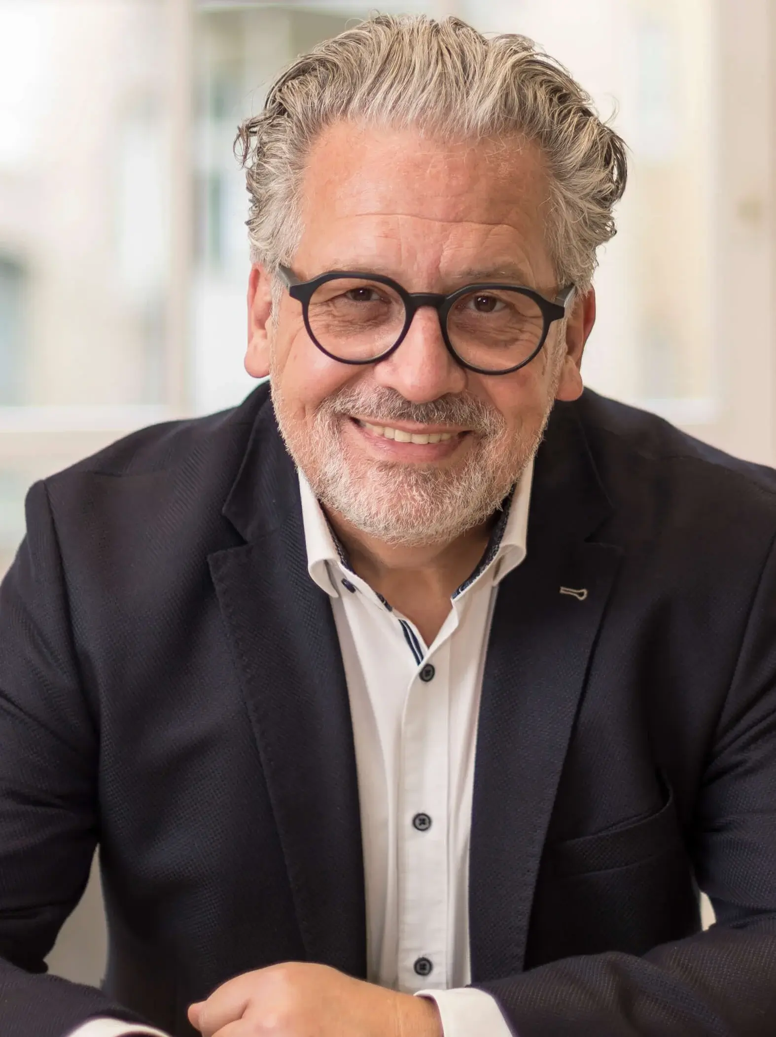 Dan Peter Sprecher der Ev. Landeskirche in Württemberg Fototermin für die Evangelische Medienhaus GmbH