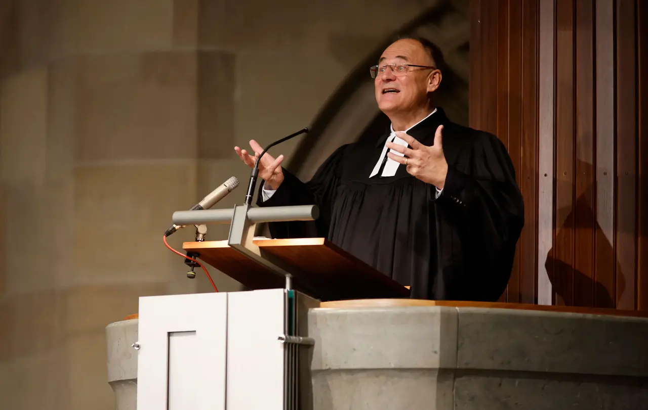 Der Synodale Pfarrer Rainer Köpf hielt die Predigt in der Stiftskirche.