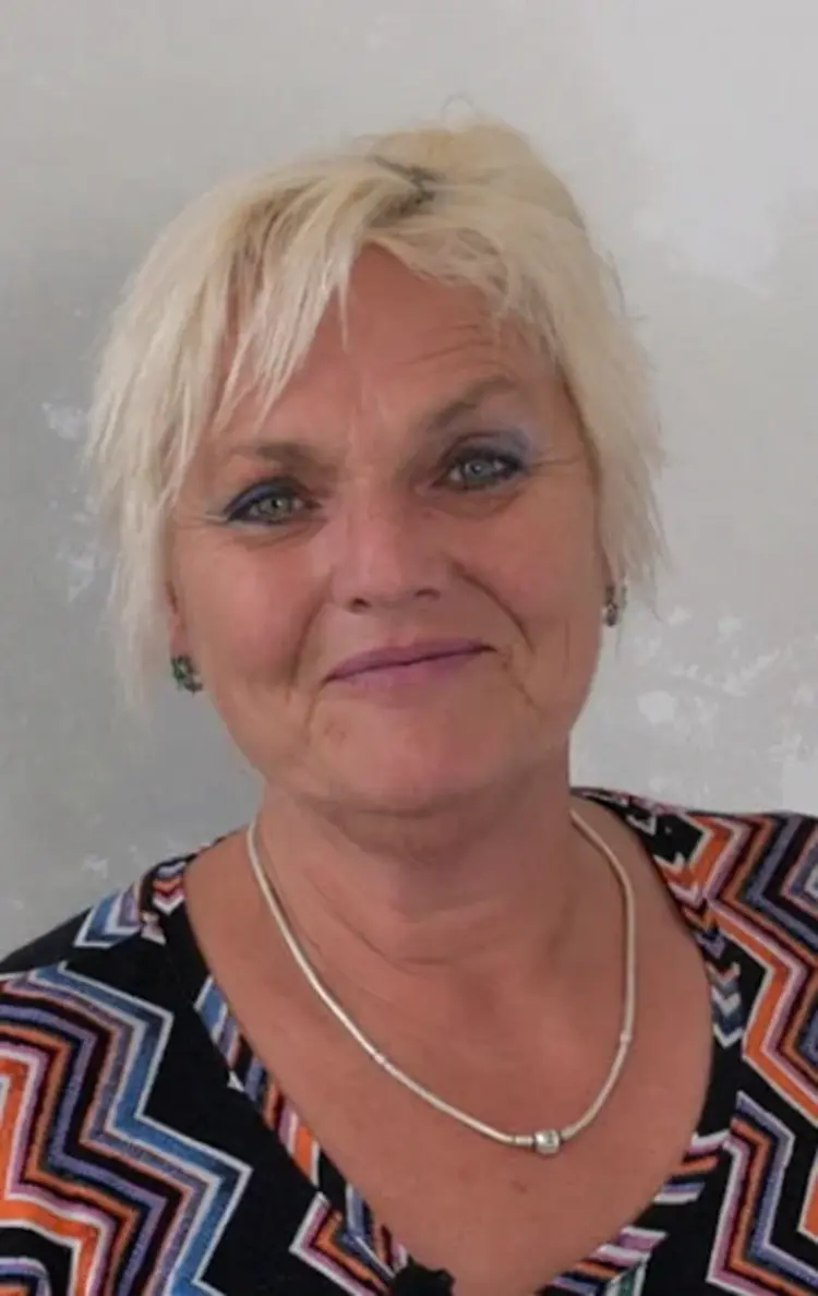 Susanne Bakaus ist Diplom-Psychologin, systemische Therapeutin und Supervisorin. Sie leitet die Landesstelle der Psychologischen Beratungsstellen in der Evangelischen Landeskirche in Württemberg.