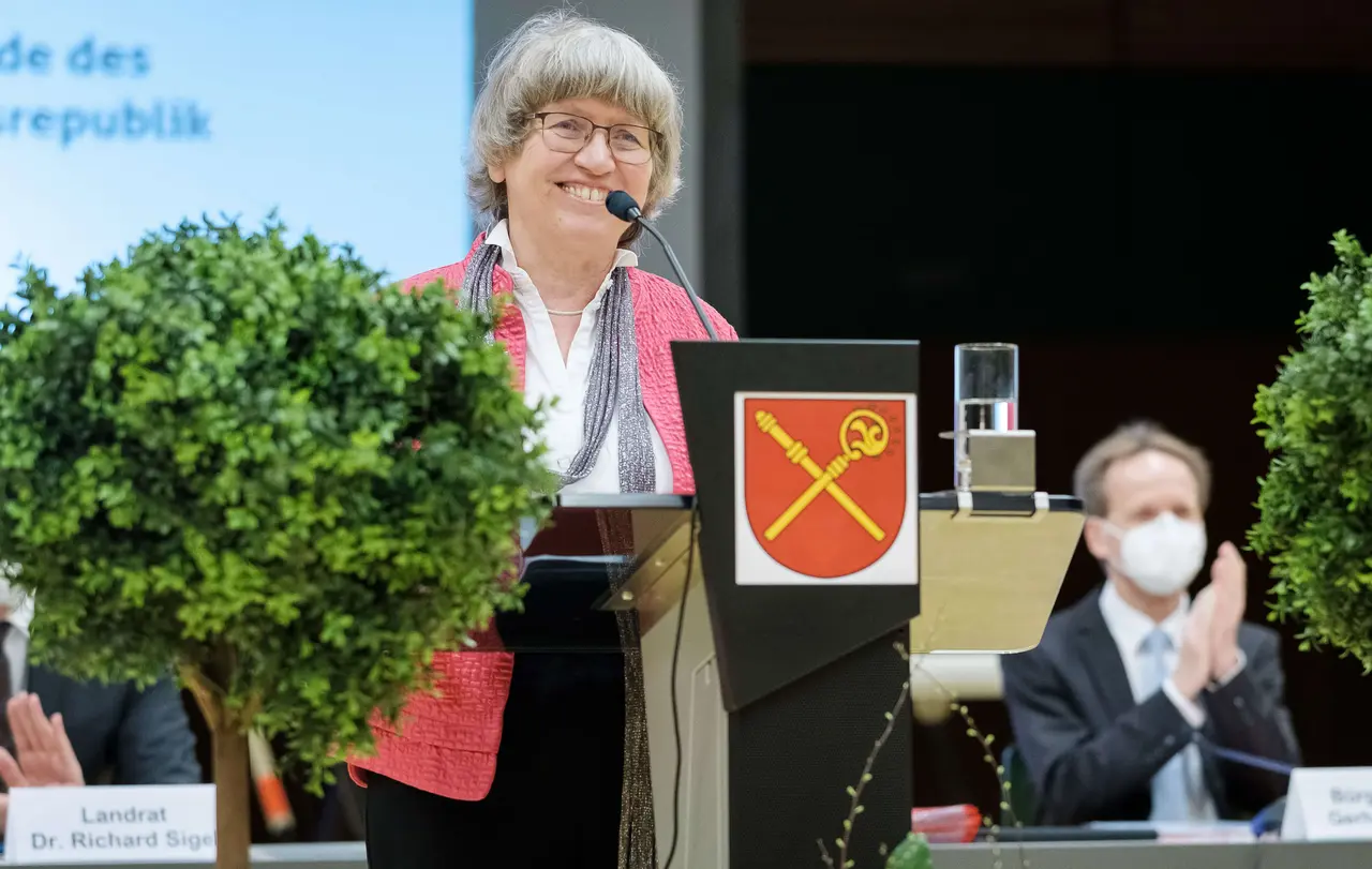 Inge Schneider will die Auszeichnung auch als Würdigung aller ehrenamtlich Mitarbeitenden in den unterschiedlichen Bereichen der Landeskirche verstanden wissen.