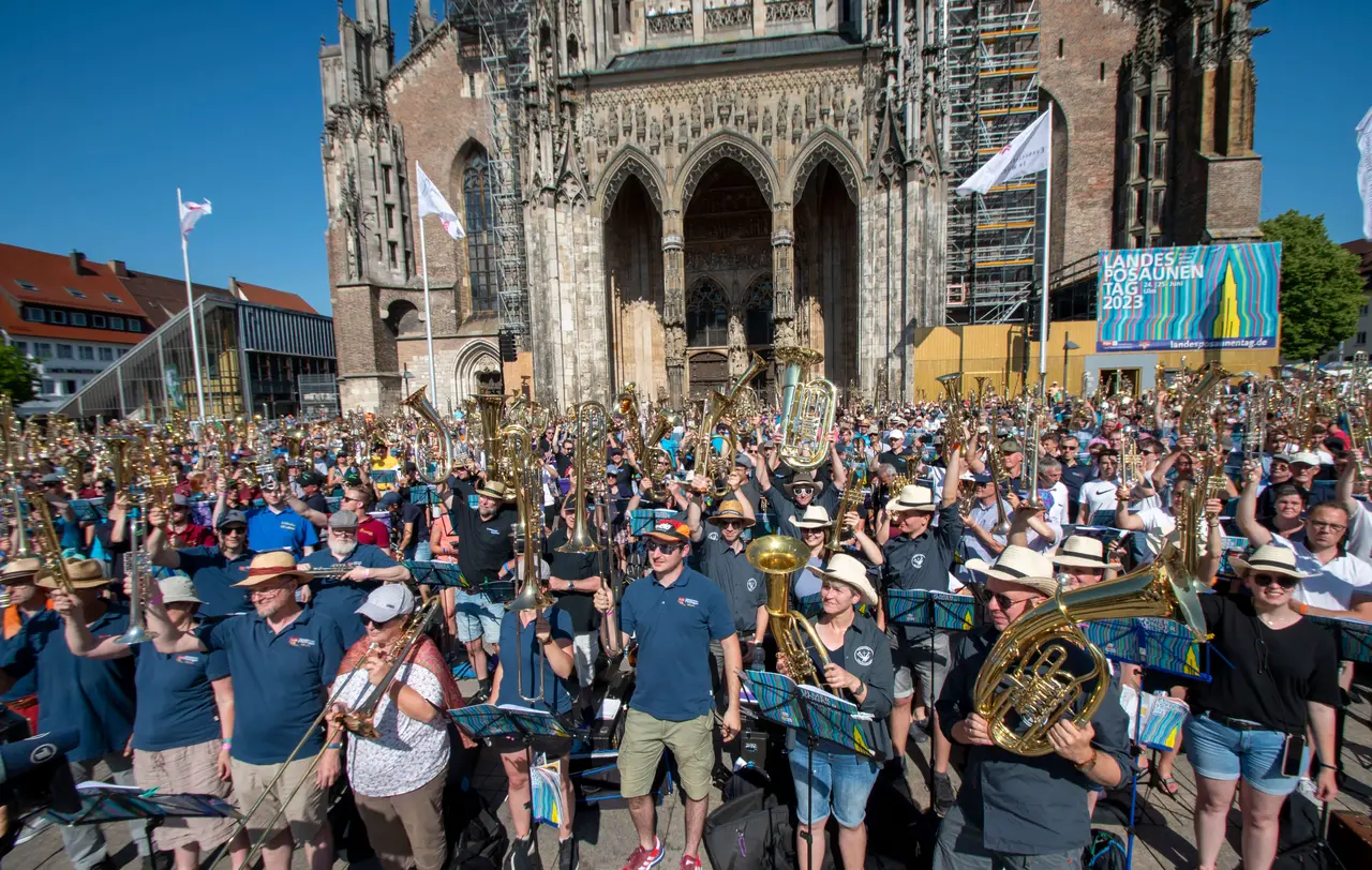 EJW_Landesposaunentag_Ulm_Abschluss_4 Schlussfeier am Sonntag auf dem Münsterplatz